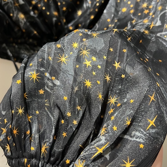 Starry night crop blouse - Picture 2 of 4